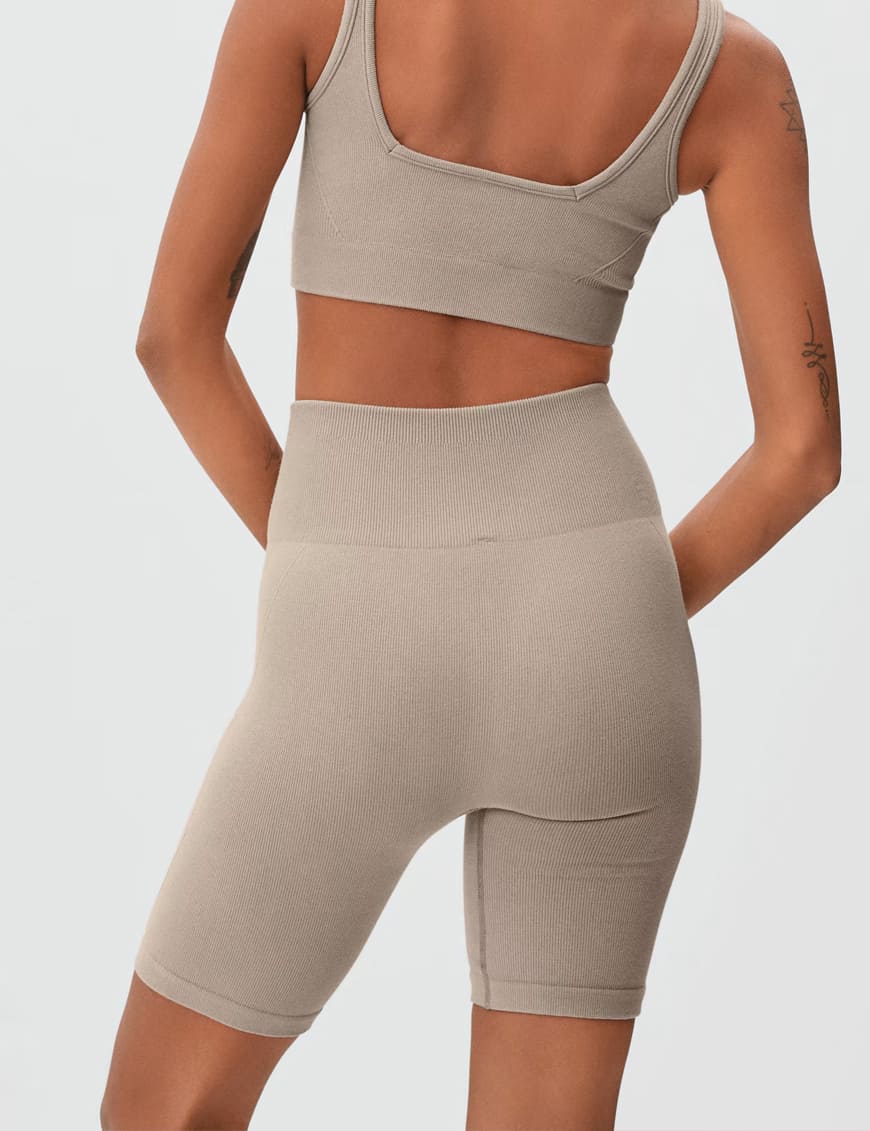 Waves & Wardrobe Portfolio